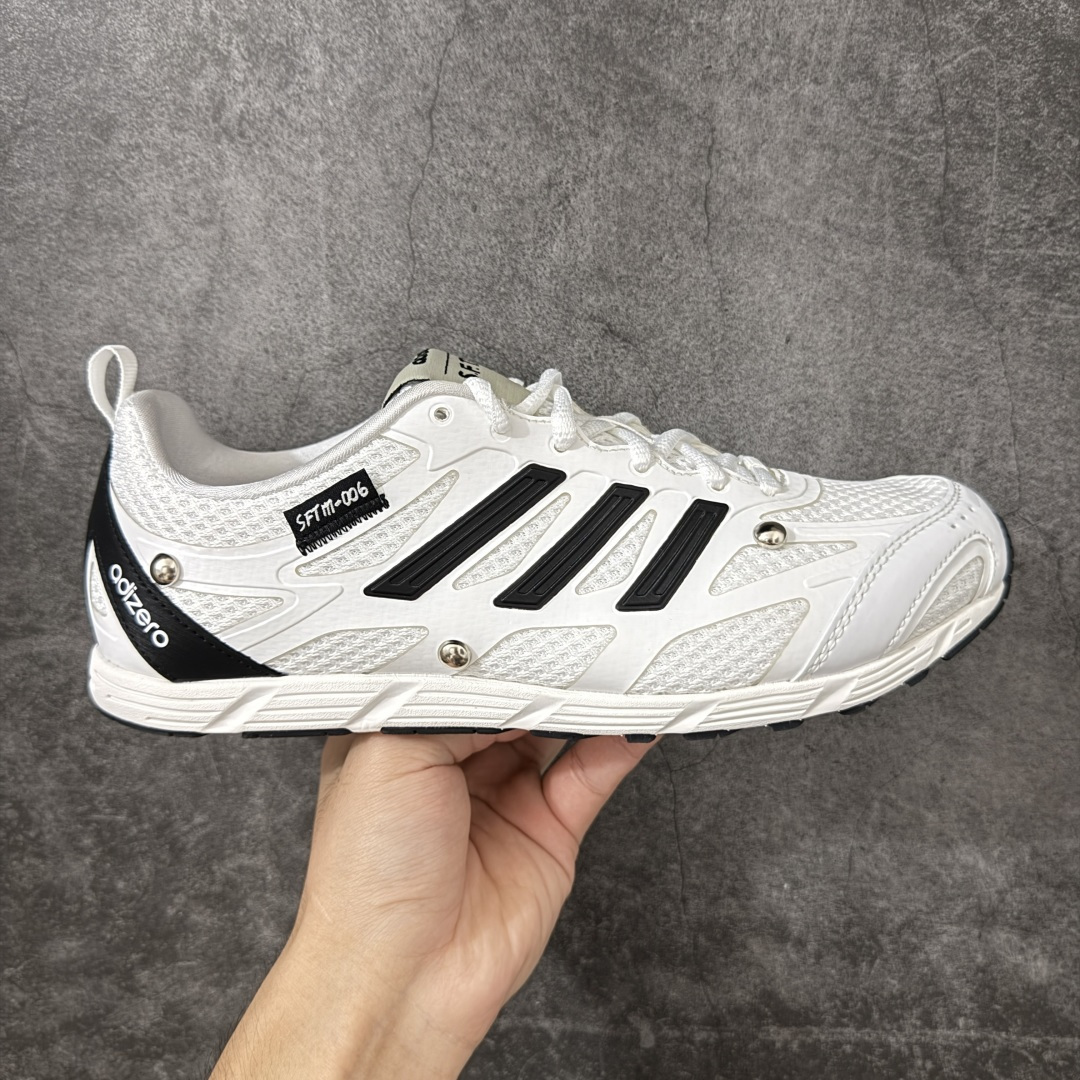 【CS纯原】原装级别 SONG FOR THE MUTE x AD 阿迪 Adizero PR SFTM-006 联名款低帮休闲鞋 HP3524 1.原鞋原楦头打造完美版型 2.原盒开发 同正品一致立体钢印 区别市面普通印刷 3.鞋垫贴合欧索莱材质 鞋垫面高频立体印刷 鞋垫底同正品一致过胶纹路 4.鞋口材质色系纹路亮度均同正品一致 5.鞋面后套高剥太空革透心灰底，同原鞋一致，区别市面黑底材质。独家原鞋操作，太空革贴合胶膜，使其在前后帮成型的过程中，与鞋面完全贴合，后跟定型完美，区别市面太空革和鞋面直接缝合 6.鞋面网布纹路，网孔，克重，颜色等均按原鞋同步开发，区别市面不正确网孔纹路，不正确颜色 7.市面唯一跟原鞋同步，采用前帮+后帮成型工艺，真正把中底板和鞋面完全贴合，使鞋面和鞋底牢固贴合，不易开胶脱底。区别市面拉帮中底或在拉帮中底上面再简单覆盖中底板，以假充正 8.独家私模 鞋底同原鞋一致，采用MD和RB组合而成。SFTM-006 这款联名跑步鞋，属于薄底跑步鞋，所以MD需要一定的硬度支撑穿着者，才能保证运动的时候脚感舒适。区别市面一体描漆大底，以及把MD打软的错误操作 9.市面唯一跟原鞋同步，采用前帮+后帮成型工艺，真正把中底板和鞋面完全贴合，使鞋面和鞋底牢固贴合，不易开胶脱底。区别市面拉帮中底或在拉帮中底上面再简单覆盖中底板，以假充正 尺码：36 36.5 37 38 38.5 39 40 40.5 41 42 42.5 43 44 44.5 45-选品中心