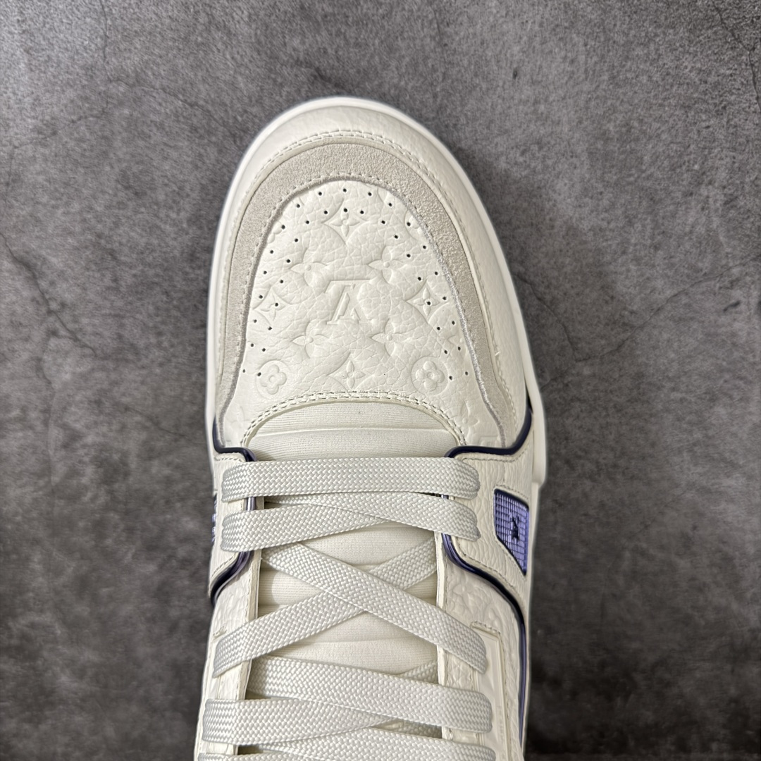 图片[5]-【佛山顶级超A版】Louis Vuitton LV Trainer系列 镭射紫尾 仓库现货 当天可取 私人订单 专柜混卖零售专供 所有配色均为购买原版复刻 整体版型 皮料 市场独一无二 后跟版型都可以自行对比[机智]吊打市场所有货 怒甩十条街，欢迎拿市场各大工厂的货来对比！ 鞋舌烫金超正 压印程度秒杀市面90%以上的高端货 新配色陆续开发出货 尺码：39-46-选品中心
