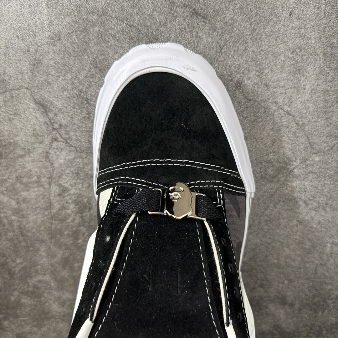 BAPE x Vans Knu Skool 迷彩拼色 流星鲨鱼齿纹 联名板鞋 本次联名在Knu Skool标志性的饱满复