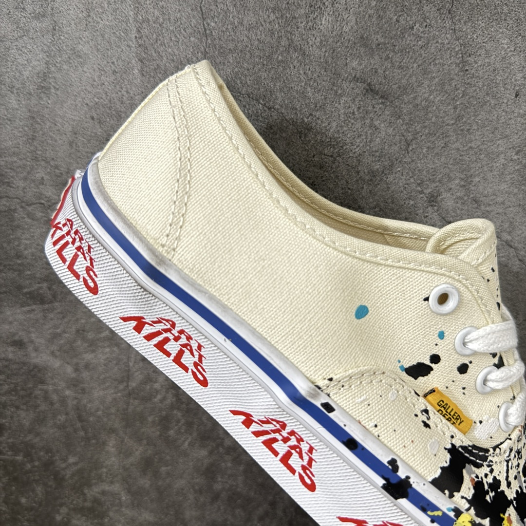 图片[7]-【公司级】OTW By Vans × Gallery Dept. Authentic 44 联名款 高阶支线复古泼墨做旧帆布鞋 鞋款基于 Authentic Reissue 44打造保留原始比例与低调轮廓，细节上融入Gallery Dept.标志性的做旧处理与艺术化笔触。帆布鞋面呈现出略带不规则的质感变化强化手工痕迹。鞋侧与后跟细节低调点缀品牌识别元素，在不破坏整体干净感的前提下增加辨识度，适配各类潮酷穿搭。 货号：VN000SJKEM2 米白 货号：VN000EEUBLA 黑色 尺码：36 36.5 37 38 38.5 39 40 40.5 41 42 42.5 43 44 44.5 45 46-选品中心