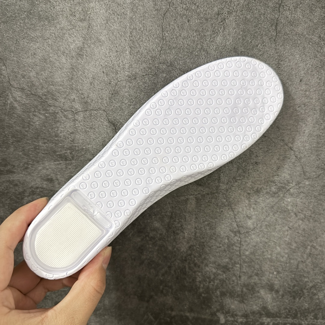 图片[13]-【纯原版】Nike Air Force 1 \”Beijing\” 勒布朗·詹姆斯限定联名 空军一号低帮休闲板鞋 IQ5373-100  #鞋面采用独特玉石迷彩纹理，细腻面料兼顾柔韧与耐穿，冰玉质感中底辨识度十足，夜光效果加持氛围感直接拉满，专属LBJ皇冠、鎏金标识点缀鞋身，细节满满自带收藏属性，上脚脚感柔软回弹，日常通勤、潮流穿搭都能轻松驾驭，男女同款适配多种穿搭风格，是潮流玩家不可错过的限定好物。  尺码：36 36.5 37.5 38 38.5 39 40 40.5 41 42 42.5 43 44 44.5 45-选品中心