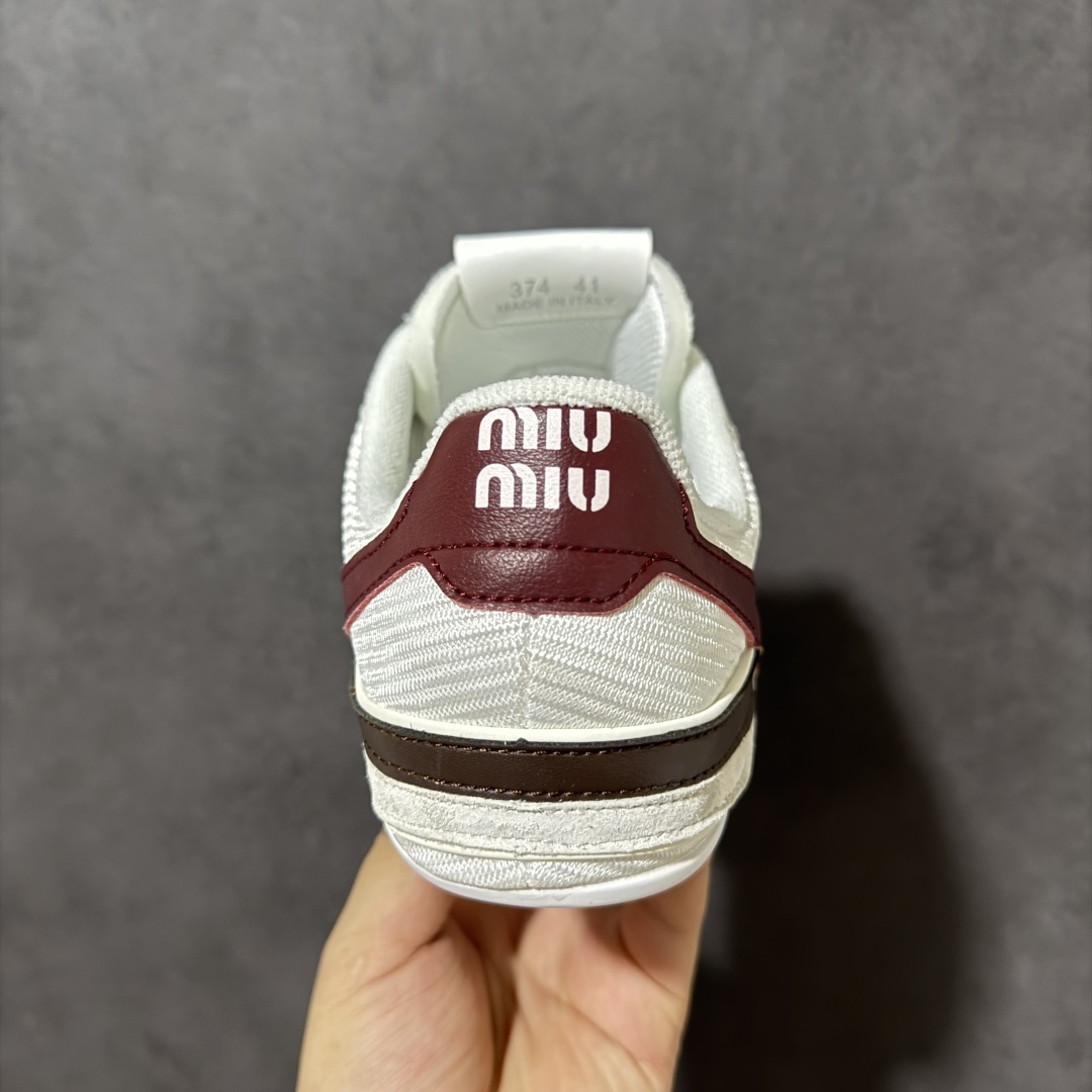 图片[4]-【GQ 福利】 MIU MIU缪缪Gymnasium 绒面革皮革科技面料彩色饰带圆头系带薄底鞋低帮生活休闲鞋私人订单 原版开发打造 区别市场所有版本 一切细节均对标原版 皮料 面料 大底均与原版对比无差别 无任何色差 尺码：35.5-45-选品中心