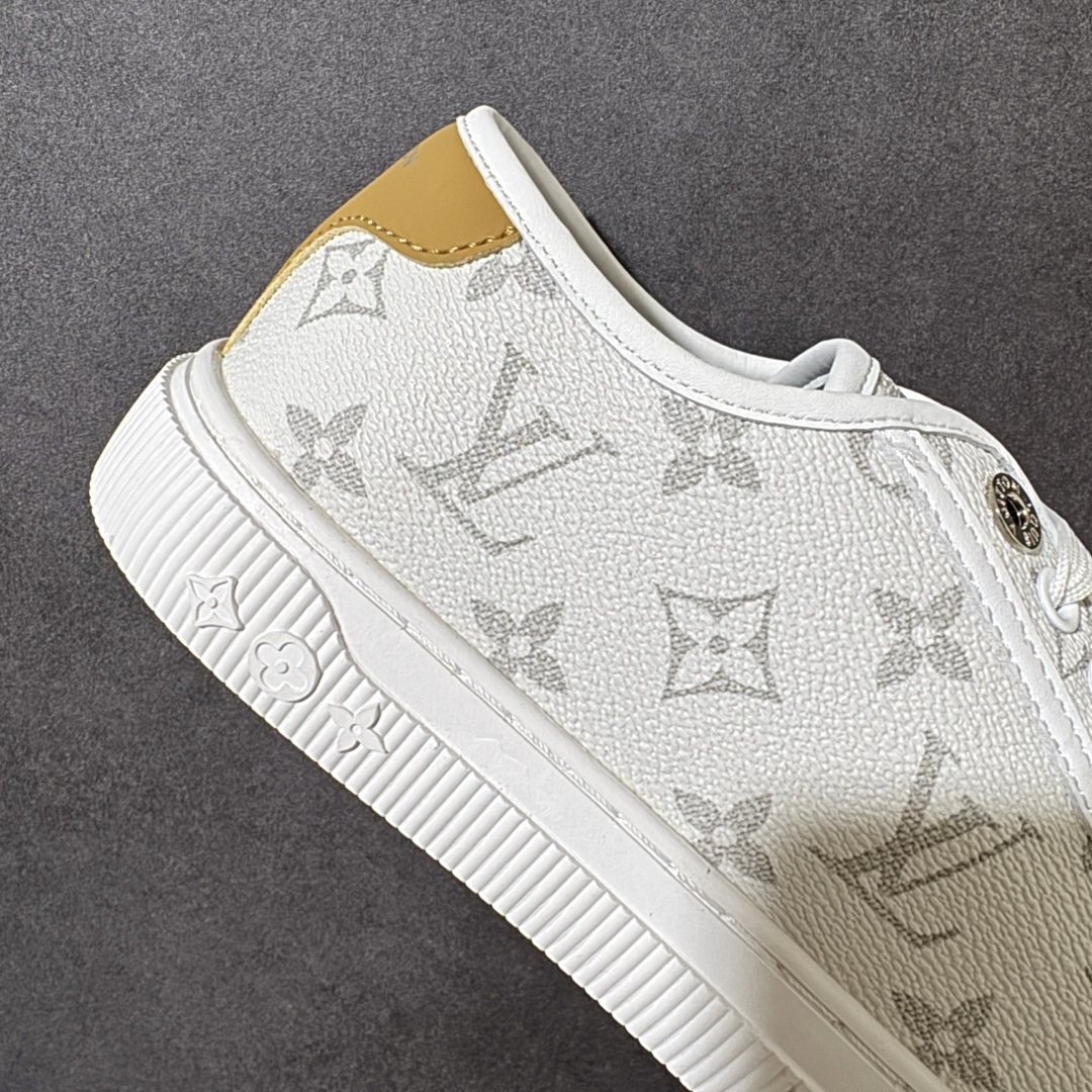 图片[7]-【莞产版本】LOUIS VUITTON Lagoon Sneaker 26ss春夏 饼干鞋 牛仔布 圆头系带 低帮 帆布鞋 礼盒包装 私模开发大底 正确细节 原鞋原材料1：1打造 完美版型做工 欢迎对比市场任何品质的货品 广东原产 专业LV大厂出品 正确底 大底开发近半年 原楦型开发纸版 全鞋原材料打造 细节 针车 烫金 中底无可挑剔 包装说明书防尘布袋物件 尺码：35-41 编码：FJB260270-选品中心