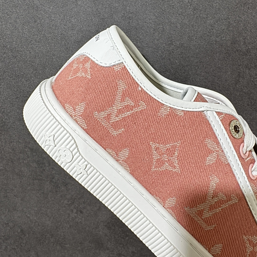 图片[7]-【莞产版本】LOUIS VUITTON Lagoon Sneaker 26ss春夏 饼干鞋 牛仔布 圆头系带 低帮 帆布鞋 礼盒包装 私模开发大底 正确细节 原鞋原材料1：1打造 完美版型做工 欢迎对比市场任何品质的货品 广东原产 专业LV大厂出品 正确底 大底开发近半年 原楦型开发纸版 全鞋原材料打造 细节 针车 烫金 中底无可挑剔 包装说明书防尘布袋物件 尺码：35-41 编码：FJB260270-选品中心