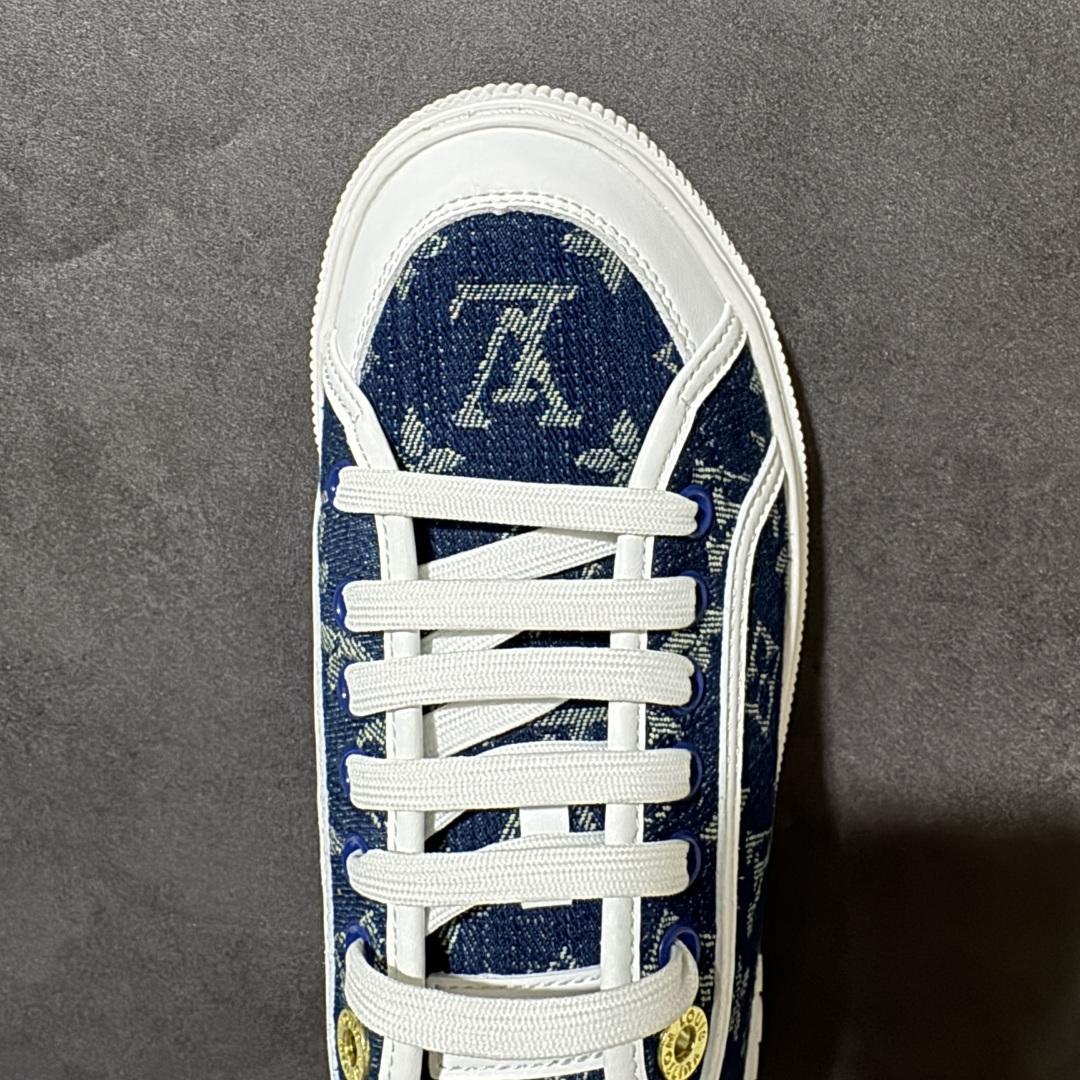 图片[5]-【莞产版本】LOUIS VUITTON Lagoon Sneaker 26ss春夏 饼干鞋 牛仔布 圆头系带 低帮 帆布鞋 礼盒包装 私模开发大底 正确细节 原鞋原材料1：1打造 完美版型做工 欢迎对比市场任何品质的货品 广东原产 专业LV大厂出品 正确底 大底开发近半年 原楦型开发纸版 全鞋原材料打造 细节 针车 烫金 中底无可挑剔 包装说明书防尘布袋物件 尺码：35-41 编码：FJB260270-选品中心