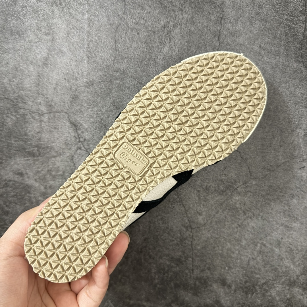 图片[9]-【最强毒版】Onitsuka Tiger Mexico 66 亚瑟士鬼冢虎复古经典板鞋 平台专供 充正版本 保证每个配色都是采购原鞋开发 采用原厂材料 全头层纳帕细纹皮面 质感无敌 全新玻璃刀切割皮料 超高清洁度 纹路、色泽、皮心颜色 质感百分百还原 海外订单工厂出品 超成熟稳定的做工品控 原装全套纸板楦头开发 原汁原味 完美呈现版型 私模正确鞋底咬花纹路 一比一鞋头弧度高度鞋身弧度 绝不口嗨 细节品控鞋型随意秒杀市面 原档咬花纹路私模大底 一个单元有六个三角形 总体形拼接呈现花瓣状 官方四联吊牌 原装Ortholite轻量化鞋垫 原盒原配 质保卡 说明书 钢印防尘纸 纸板中底带钢印 乳胶组合鞋垫带足弓 支持全方位的对比专柜 尺码：35 36 37 37.5 38 39 39.5 40 40.5 41.5 42 42.5 43.5 44 44.5 45-选品中心
