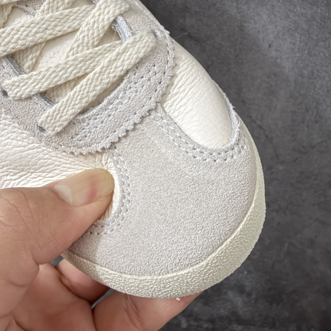 图片[5]-【最强毒版】Onitsuka Tiger Mexico 66 亚瑟士鬼冢虎复古经典板鞋 平台专供 充正版本 保证每个配色都是采购原鞋开发 采用原厂材料 全头层纳帕细纹皮面 质感无敌 全新玻璃刀切割皮料 超高清洁度 纹路、色泽、皮心颜色 质感百分百还原 海外订单工厂出品 超成熟稳定的做工品控 原装全套纸板楦头开发 原汁原味 完美呈现版型 私模正确鞋底咬花纹路 一比一鞋头弧度高度鞋身弧度 绝不口嗨 细节品控鞋型随意秒杀市面 原档咬花纹路私模大底 一个单元有六个三角形 总体形拼接呈现花瓣状 官方四联吊牌 原装Ortholite轻量化鞋垫 原盒原配 质保卡 说明书 钢印防尘纸 纸板中底带钢印 乳胶组合鞋垫带足弓 支持全方位的对比专柜 尺码：35 36 37 37.5 38 39 39.5 40 40.5 41.5 42 42.5 43.5 44 44.5 45-选品中心