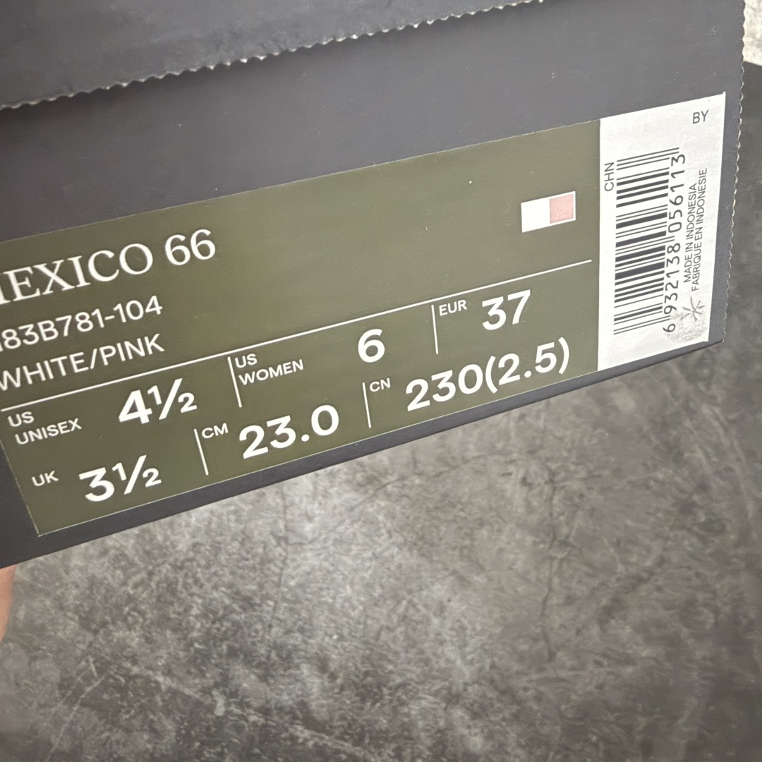 图片[9]-【最强毒版】Onitsuka Tiger Mexico 66 亚瑟士鬼冢虎复古经典板鞋 平台专供 充正版本 保证每个配色都是采购原鞋开发 采用原厂材料 全头层纳帕细纹皮面 质感无敌 全新玻璃刀切割皮料 超高清洁度 纹路、色泽、皮心颜色 质感百分百还原 海外订单工厂出品 超成熟稳定的做工品控 原装全套纸板楦头开发 原汁原味 完美呈现版型 私模正确鞋底咬花纹路 一比一鞋头弧度高度鞋身弧度 绝不口嗨 细节品控鞋型随意秒杀市面 原档咬花纹路私模大底 一个单元有六个三角形 总体形拼接呈现花瓣状 官方四联吊牌 原装Ortholite轻量化鞋垫 原盒原配 质保卡 说明书 钢印防尘纸 纸板中底带钢印 乳胶组合鞋垫带足弓 支持全方位的对比专柜 尺码：35 36 37 37.5 38 39 39.5 40 40.5 41.5 42 42.5 43.5 44 44.5 45-选品中心