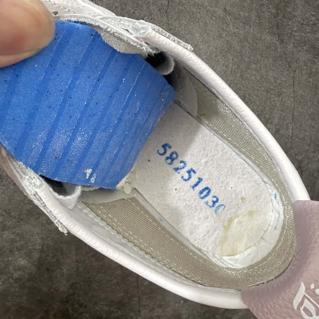 图片[8]-【最强毒版】Onitsuka Tiger Mexico 66 亚瑟士鬼冢虎复古经典板鞋 平台专供 充正版本 保证每个配色都是采购原鞋开发 采用原厂材料 全头层纳帕细纹皮面 质感无敌 全新玻璃刀切割皮料 超高清洁度 纹路、色泽、皮心颜色 质感百分百还原 海外订单工厂出品 超成熟稳定的做工品控 原装全套纸板楦头开发 原汁原味 完美呈现版型 私模正确鞋底咬花纹路 一比一鞋头弧度高度鞋身弧度 绝不口嗨 细节品控鞋型随意秒杀市面 原档咬花纹路私模大底 一个单元有六个三角形 总体形拼接呈现花瓣状 官方四联吊牌 原装Ortholite轻量化鞋垫 原盒原配 质保卡 说明书 钢印防尘纸 纸板中底带钢印 乳胶组合鞋垫带足弓 支持全方位的对比专柜 尺码：35 36 37 37.5 38 39 39.5 40 40.5 41.5 42 42.5 43.5 44 44.5 45-选品中心