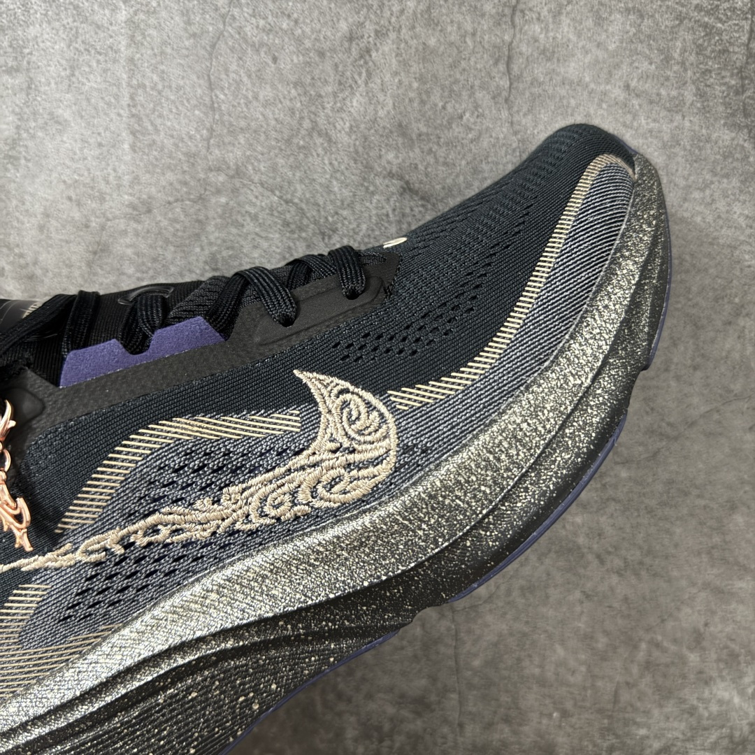 图片[6]-【RS纯原】Nike Air Zoom Pegasus 42 登月42代超级飞马系列马拉松跑步鞋 IR7192-001 平台专供 充正品质 原材料打造 中底搭载前Zoom+全掌React配置 全部原鞋开发打造 所有细节全部同步原版 全新一代拥有 Zoom Air 一如既往的稳定感和流畅感 鞋面采用工程网眼设计 为特定高热区域营造出色透气性 进一步增加鞋面的穿孔数量 让足部能够快速散热 中足搭配 Flywire 飞线 在高速运动时营造舒适稳定的贴合感 内置Zoon气垫加持 动力十足！ 尺码： 36-46-选品中心