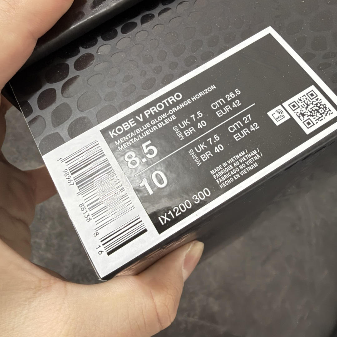图片[11]-顶级纯原【GX绿x版本】NK Zoom Kobe V 科比5代复刻实战运动低帮文化篮球鞋 薄荷绿 IX1200-300 完美复刻公司 实战配置直接拉满 原楦纸板开发 鞋身流线型、后跟塑形 区分土肥圆 原厂针织鞋面一针一线匹配原版 全身鞋材卡料色独家定制 唯一万针立体刺绣SWOOSH 真实底模最大50.5 实战利器 专供海外市场 独立原厂模具 首批不拼图大几率过验 亲测已过 支持各种高强度实战 无需担心 补货周期极长 脚宽建议买大半码 科比系列前掌偏窄 支持七天无理由退换 尺码： 40 40.5 41 42 42.5 43 44 44.5 45 46 47.5 48.5-选品中心