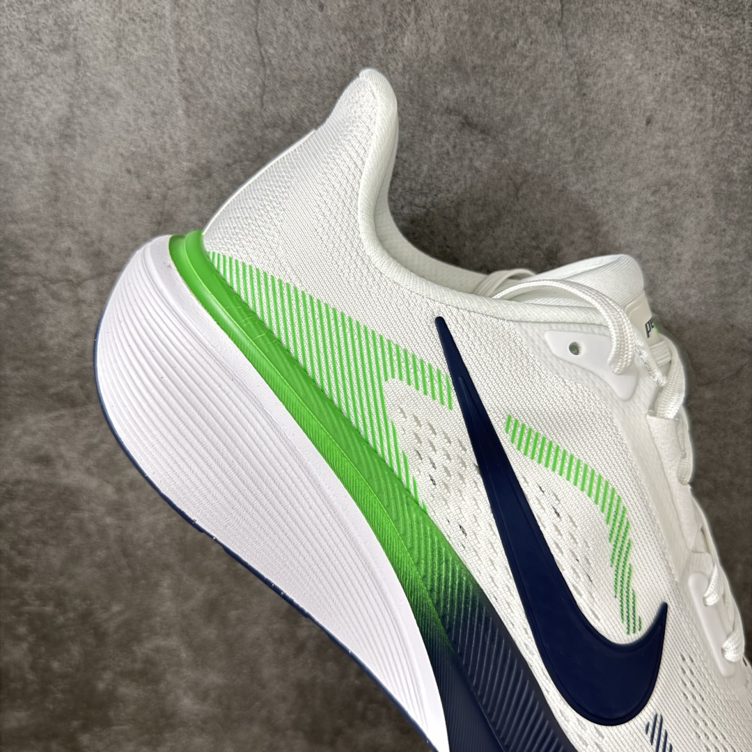 图片[7]-【XE纯原】Nike Air Zoom Pegasus 42 登月42代超级飞马系列马拉松跑步鞋 平台专供 充正品质 之前未流通市场版本 内里嵌入定型海绵 中底搭载前Zoom+全掌React配置 全部原鞋开发打造 所有细节全部同步原版 全新一代拥有 Zoom Air 一如既往的稳定感和流畅感 鞋面采用工程网眼设计 为特定高热区域营造出色透气性 进一步增加鞋面的穿孔数量 让足部能够快速散热 中足搭配 Flywire 飞线 在高速运动时营造舒适稳定的贴合感 内置Zoon气垫加持 动力十足！ 货号：IB1873-107 尺码：39-48.5-选品中心