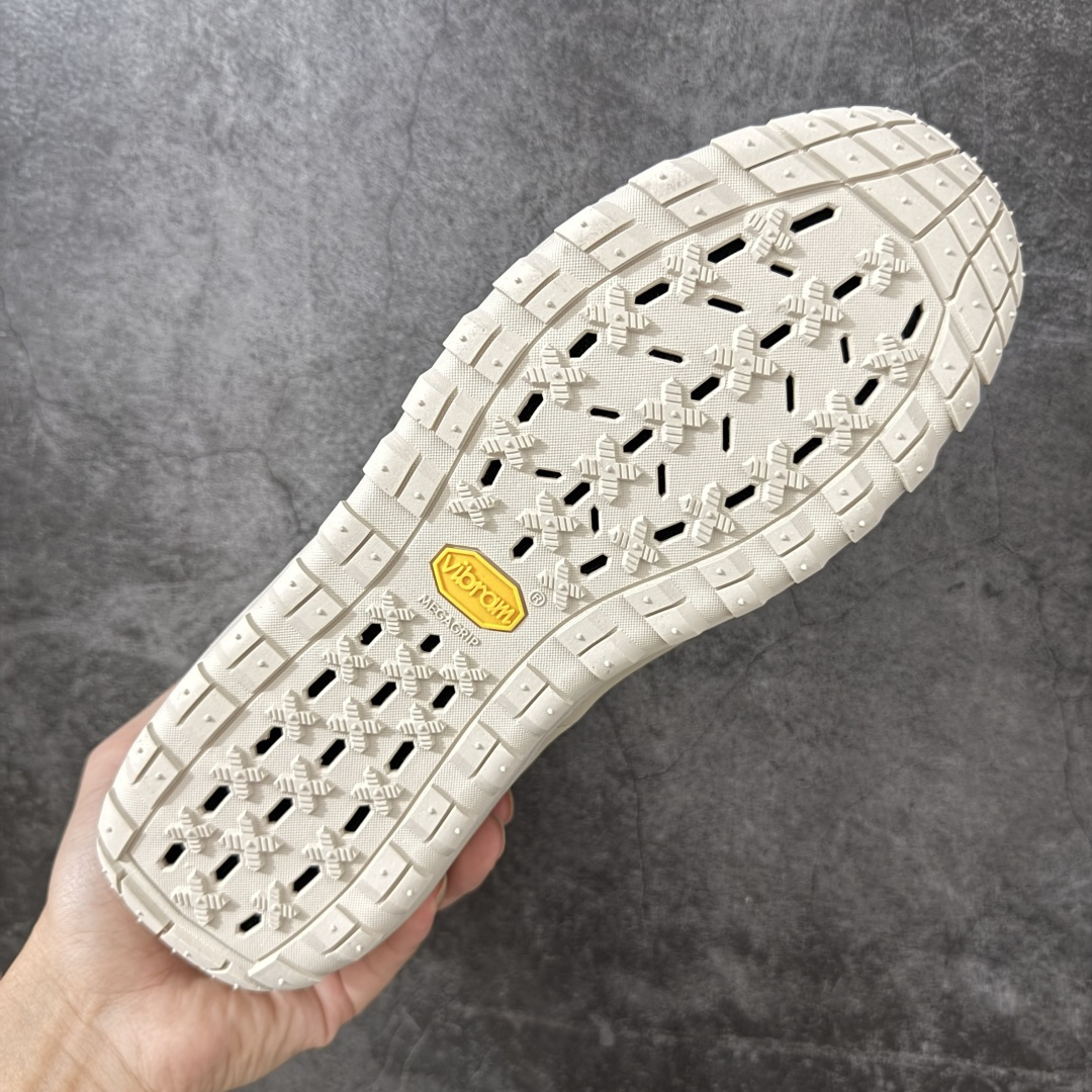 图片[9]-【公司级】Moncler 盟可睐/蒙口 Trailgrip GTX 抗撕裂材质山地户外运动鞋 鞋身采用Cordura防撕裂尼龙/Gore-Tex防水材质 中底内置全掌碳板 支撑性能拉满 侧边3M反光带 鞋底搭载Vibram外底提供超强的抓地力和防滑性能 原装大盒包装 内赠Moncler徽章防层袋一副。 尺码：40-46没半码-选品中心