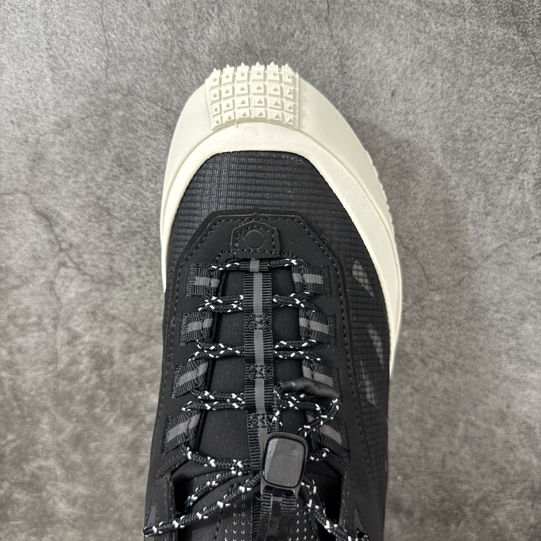 图片[5]-【公司级】Moncler 盟可睐/蒙口 Trailgrip GTX 抗撕裂材质山地户外运动鞋 鞋身采用Cordura防撕裂尼龙/Gore-Tex防水材质 中底内置全掌碳板 支撑性能拉满 侧边3M反光带 鞋底搭载Vibram外底提供超强的抓地力和防滑性能 原装大盒包装 内赠Moncler徽章防层袋一副。 尺码：40-46没半码-选品中心