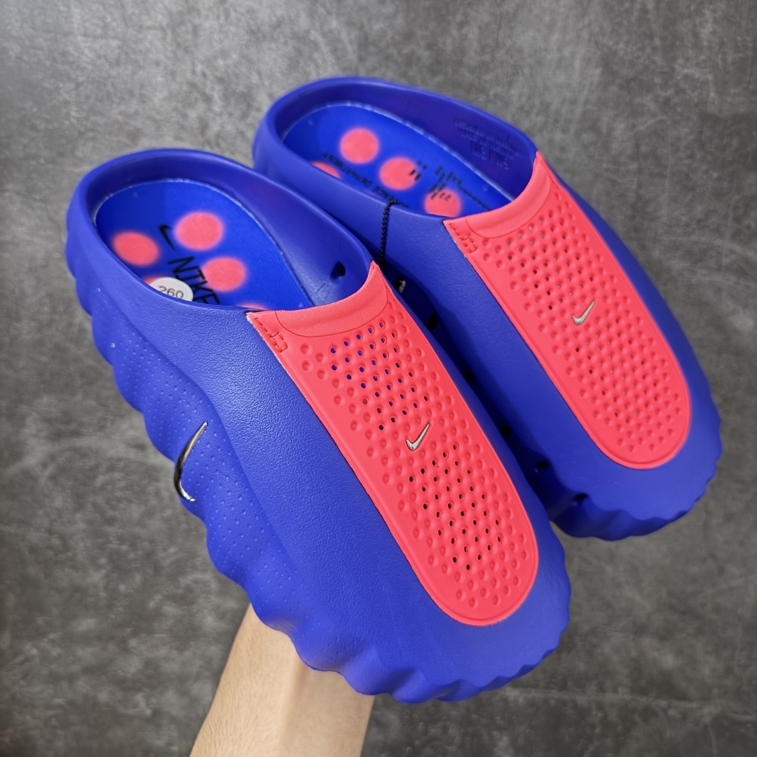 【Top纯原】Nike Mind 001 神经科学足底按摩包头拖鞋 靛蓝 蜘蛛侠 IZ6659-400 同源ZP原材 匠心打造 🔹原厂MD一体发泡大底：全套原模开版，渐变雾面哑光喷漆，柔软回弹和ZP完全一致。 🔹22颗独立PEBAX泡棉按摩底：黑科技活塞式按摩脚感，踩下去的Q弹感和ZP无差。 🔹正确组合大底：鞋头前后跟橡胶贴片，耐磨防滑，细节还原到每一处。 🔹高还原细节：TPU电镀银Swoosh、针织透气鞋舌、高弹原鞋垫，清洁度拉满。 尺码：36 36.5 37.5 38 38.5 39 40 40.5 41 42 42.5 43 44 44.5 45 46 47.5 48.5 ⚠️尺码提示：偏小一码，建议拍大一码，脚感更舒适。-选品中心