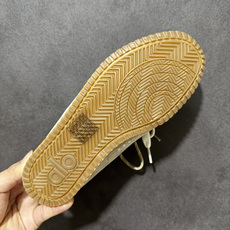 Alo Sunset Sneaker 徳训生活休闲鞋 半拖 货号:A1004U 尺码:36 36.5 37 37.5 3 Alo Sunset Sneaker 徳训生活休闲鞋 半拖 货号:A1004U 尺码:36 36.5 37 37.5 3