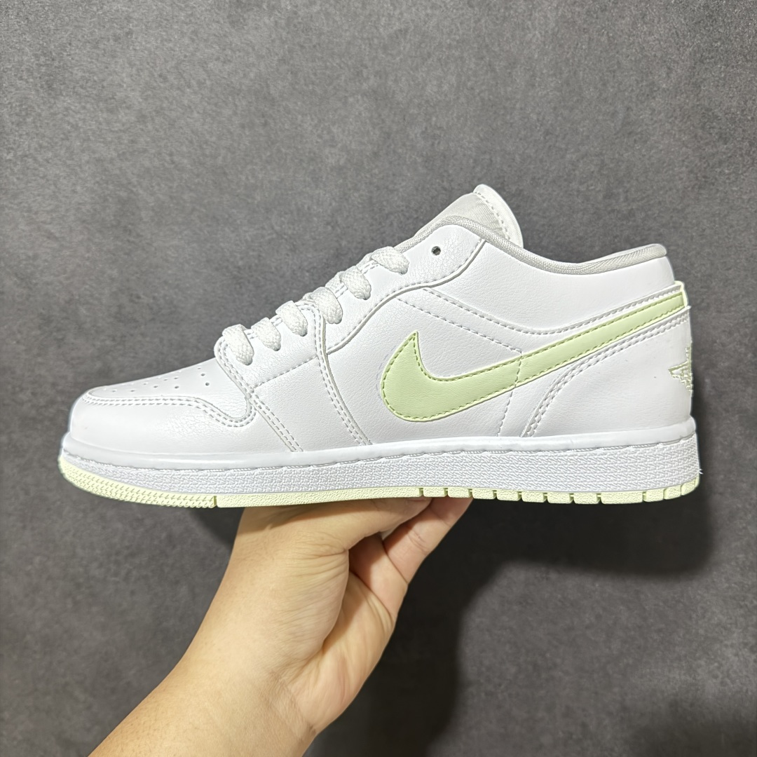 图片[2]-【K版纯原】Air Jordan AJ1 Low 低帮 全新流水线出品 市场第二梯队最强版 全部原鞋开发 原楦原纸板开发 全鞋电脑针车 原厂内置全掌气垫 原盒内在原标 唯一Zp原版鞋带绑法 免检产品 全新2022版型 全头层皮料 完美零毛边处理 原厂配置全掌气垫 价格定位良心 新配色陆续出货 货号：DC0774 115 尺码：36-46-选品中心