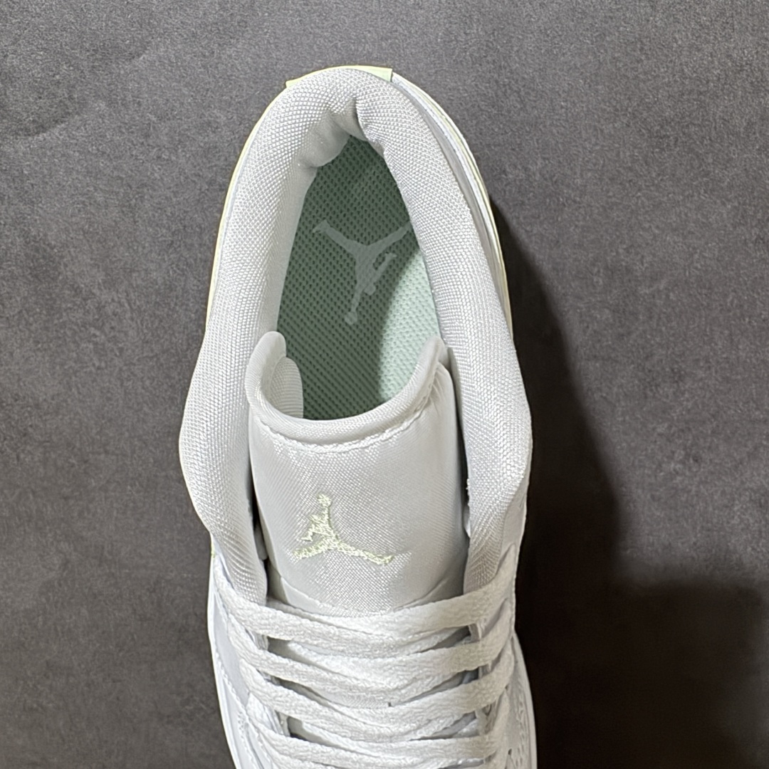 图片[6]-【K版纯原】Air Jordan AJ1 Low 低帮 全新流水线出品 市场第二梯队最强版 全部原鞋开发 原楦原纸板开发 全鞋电脑针车 原厂内置全掌气垫 原盒内在原标 唯一Zp原版鞋带绑法 免检产品 全新2022版型 全头层皮料 完美零毛边处理 原厂配置全掌气垫 价格定位良心 新配色陆续出货 货号：DC0774 115 尺码：36-46-选品中心