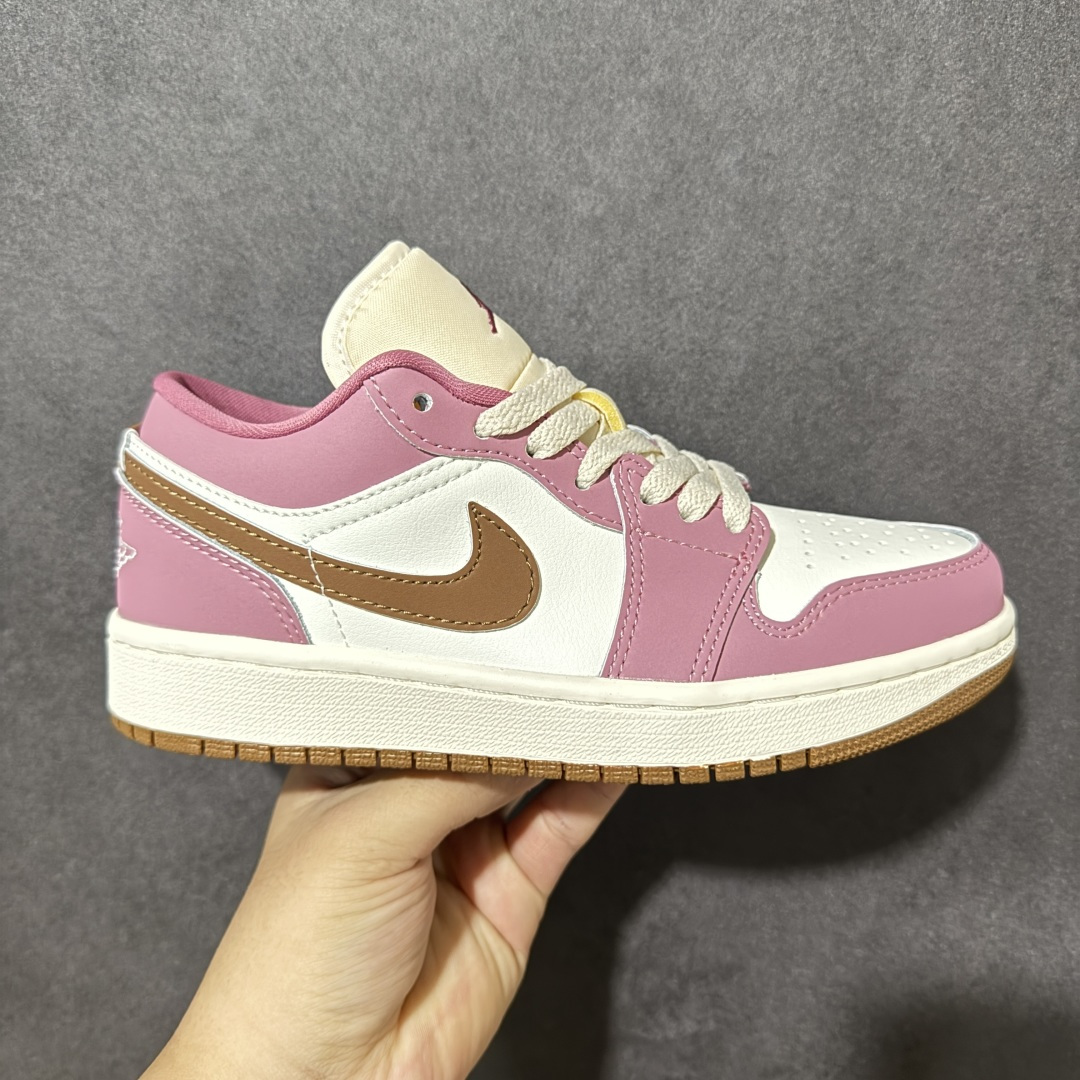 【公司级】Nike Air Jordan 1 Low 经典百搭 AJ1 耐克 低帮休闲板鞋 货号：DC0774 609 尺码：36 36.5 37.5 38 38.5 39 40 40.5 41 42 42.5 43 44 45 46-选品中心