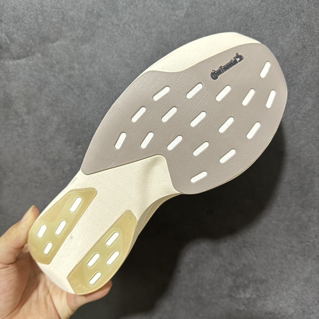 图片[9]-【公司级】Adidas Adizero Pro 4 M 阿迪超轻透气缓震跑鞋   整体外观造型与adiZero Adios Pro EVO 1非常相似 中底配置方面搭载全掌Lightstrike Pro 鞋面采用透气网面示人 契合日常训练鞋的定位 更加耐用 外底给到了马牌橡胶 及上代竞速旗舰adidas Adizero Adios Pro 3区域分布 货号： KJ2001 尺码：36-45-选品中心