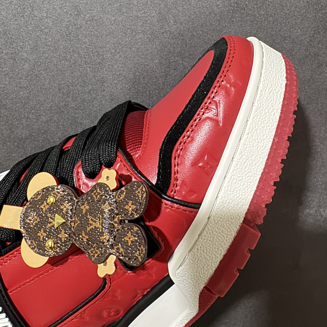 图片[8]-【纯原礼盒版】LV Trainer 2026路易威登走秀最新款 原版1：1开发复刻 做工精细 鞋面由意大利进口小牛皮拼接，侧边饰有品牌LOGO标志，进口网布垫脚➕透气网布内里，脚感超舒适 原厂特供原版TPU组合大底 套包工艺 尺码：35 36 37 38 39 40 41 42 43 44 45 46-选品中心