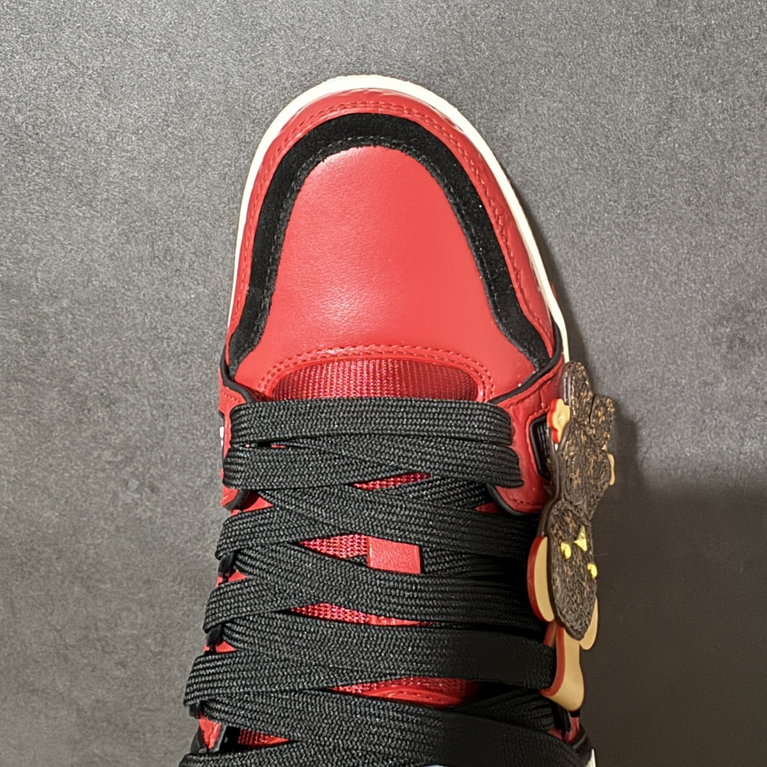 图片[5]-【纯原礼盒版】LV Trainer 2026路易威登走秀最新款 原版1：1开发复刻 做工精细 鞋面由意大利进口小牛皮拼接，侧边饰有品牌LOGO标志，进口网布垫脚➕透气网布内里，脚感超舒适 原厂特供原版TPU组合大底 套包工艺 尺码：35 36 37 38 39 40 41 42 43 44 45 46-选品中心