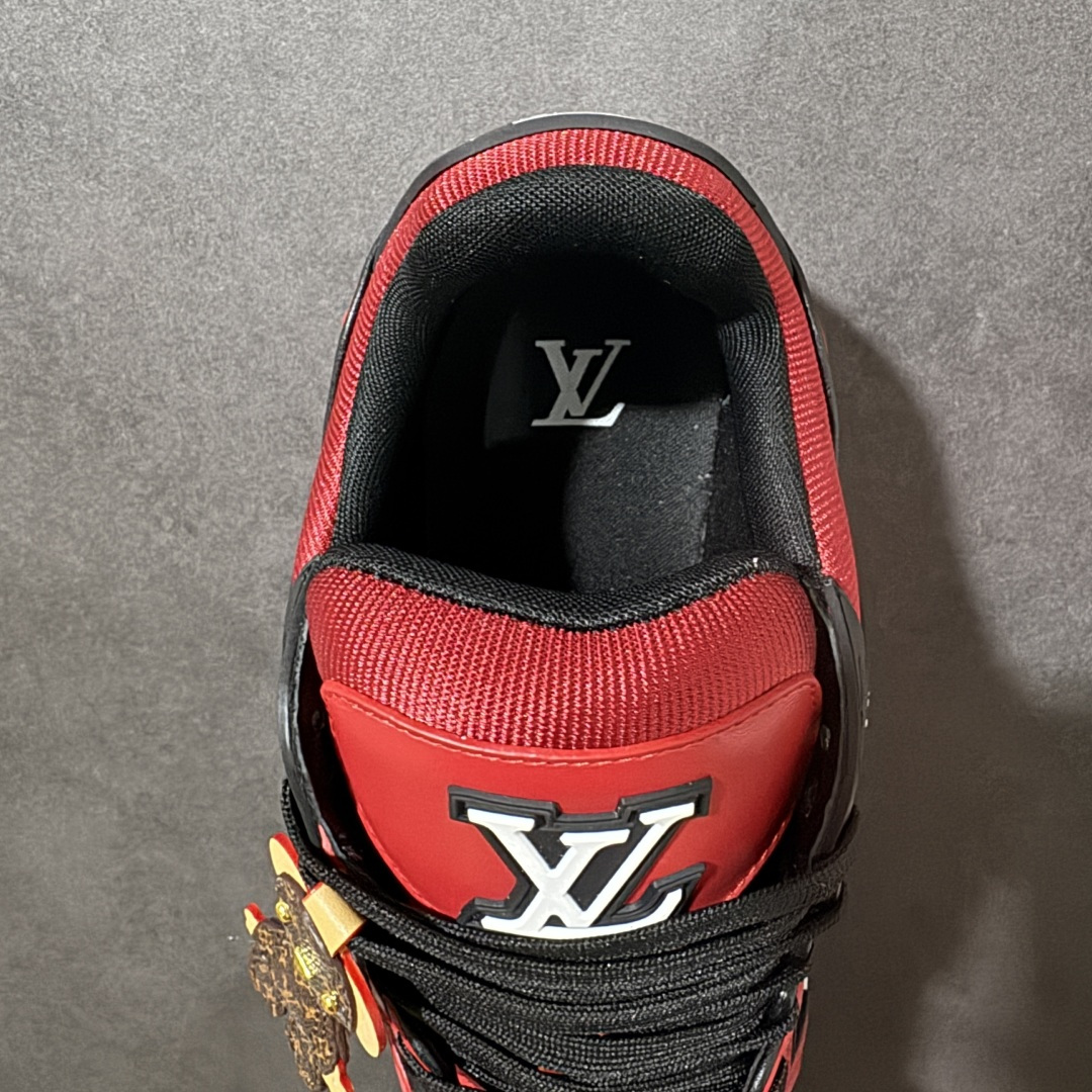 图片[6]-【纯原礼盒版】LV Trainer 2026路易威登走秀最新款 原版1：1开发复刻 做工精细 鞋面由意大利进口小牛皮拼接，侧边饰有品牌LOGO标志，进口网布垫脚➕透气网布内里，脚感超舒适 原厂特供原版TPU组合大底 套包工艺 尺码：35 36 37 38 39 40 41 42 43 44 45 46-选品中心