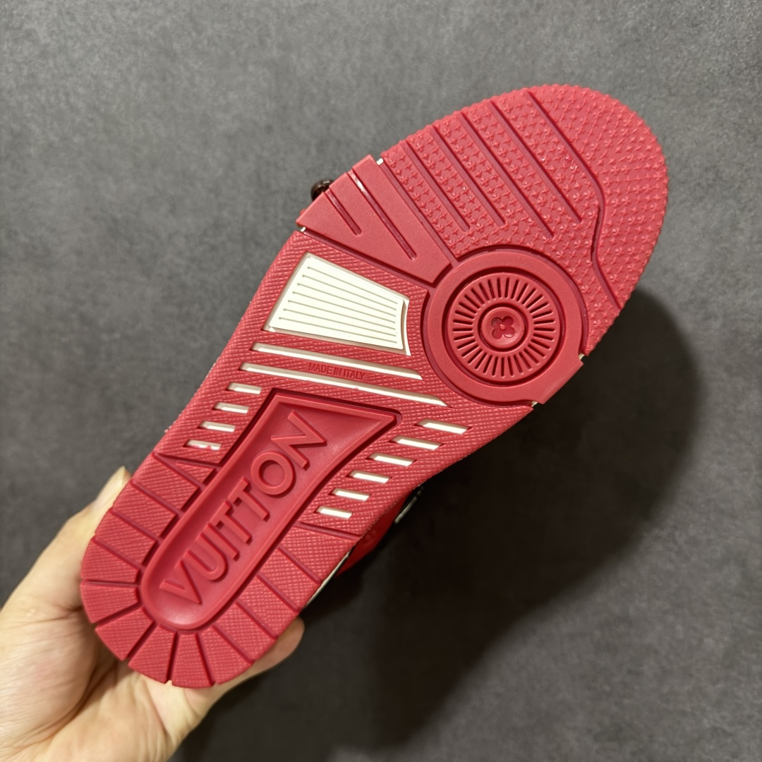 图片[9]-【纯原礼盒版】LV Trainer 2026路易威登走秀最新款 原版1：1开发复刻 做工精细 鞋面由意大利进口小牛皮拼接，侧边饰有品牌LOGO标志，进口网布垫脚➕透气网布内里，脚感超舒适 原厂特供原版TPU组合大底 套包工艺 尺码：35 36 37 38 39 40 41 42 43 44 45 46-选品中心