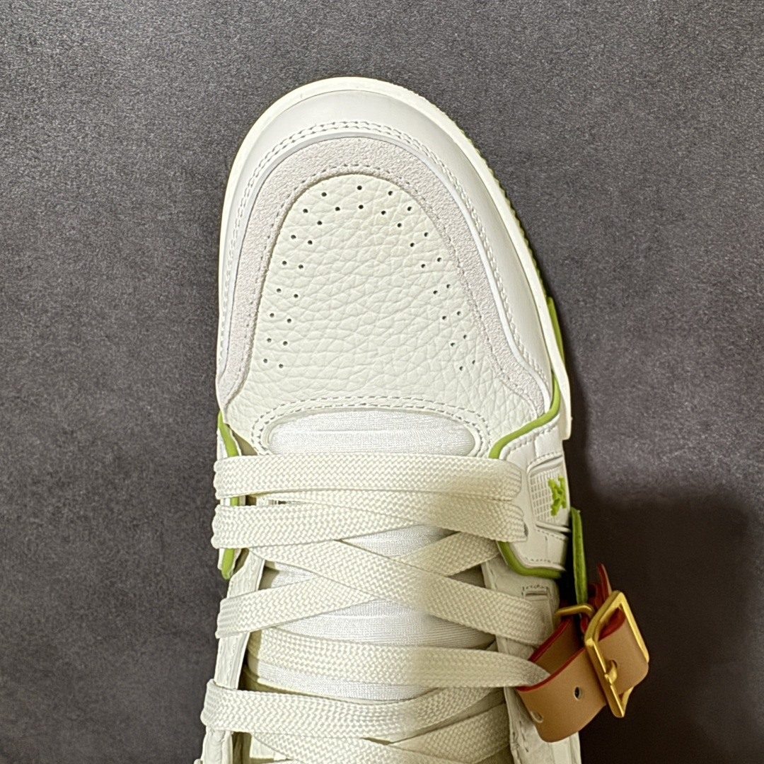 图片[5]-【纯原礼盒版】LV Trainer 2026路易威登走秀最新款 原版1：1开发复刻 做工精细 鞋面由意大利进口小牛皮拼接，侧边饰有品牌LOGO标志，进口网布垫脚➕透气网布内里，脚感超舒适 原厂特供原版TPU组合大底 套包工艺 尺码：35 36 37 38 39 40 41 42 43 44 45 46-选品中心
