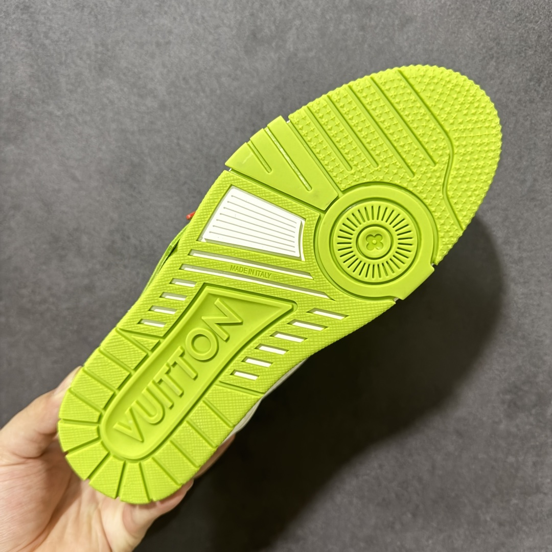 图片[9]-【纯原礼盒版】LV Trainer 2026路易威登走秀最新款 原版1：1开发复刻 做工精细 鞋面由意大利进口小牛皮拼接，侧边饰有品牌LOGO标志，进口网布垫脚➕透气网布内里，脚感超舒适 原厂特供原版TPU组合大底 套包工艺 尺码：35 36 37 38 39 40 41 42 43 44 45 46-选品中心