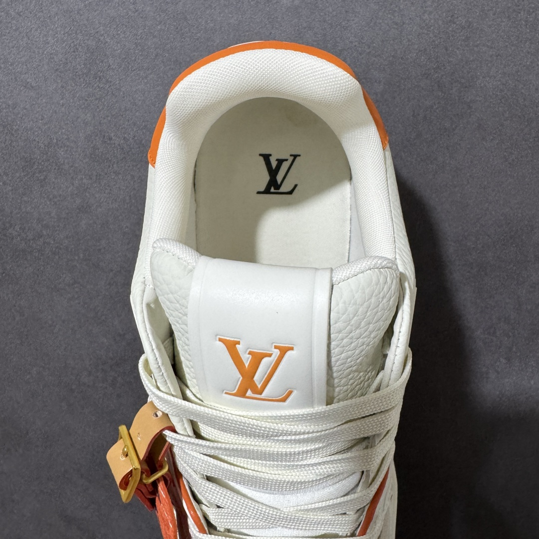 图片[6]-【纯原礼盒版】LV Trainer 2026路易威登走秀最新款 原版1：1开发复刻 做工精细 鞋面由意大利进口小牛皮拼接，侧边饰有品牌LOGO标志，进口网布垫脚➕透气网布内里，脚感超舒适 原厂特供原版TPU组合大底 套包工艺 尺码：35 36 37 38 39 40 41 42 43 44 45 46-选品中心