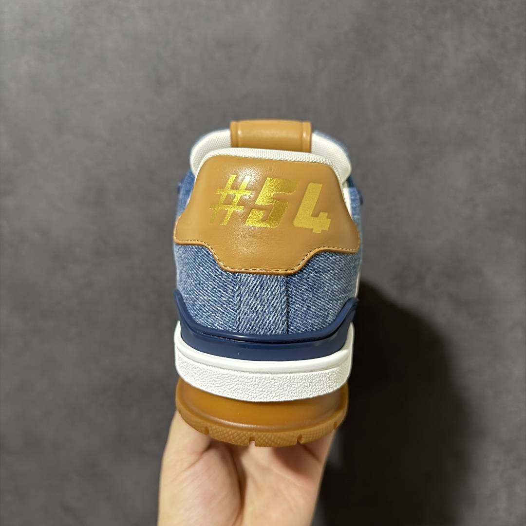图片[4]-【纯原礼盒版】LV Trainer 2026路易威登走秀最新款 原版1：1开发复刻 做工精细 鞋面由意大利进口小牛皮拼接，侧边饰有品牌LOGO标志，进口网布垫脚➕透气网布内里，脚感超舒适 原厂特供原版TPU组合大底 套包工艺 尺码：35 36 37 38 39 40 41 42 43 44 45 46-选品中心