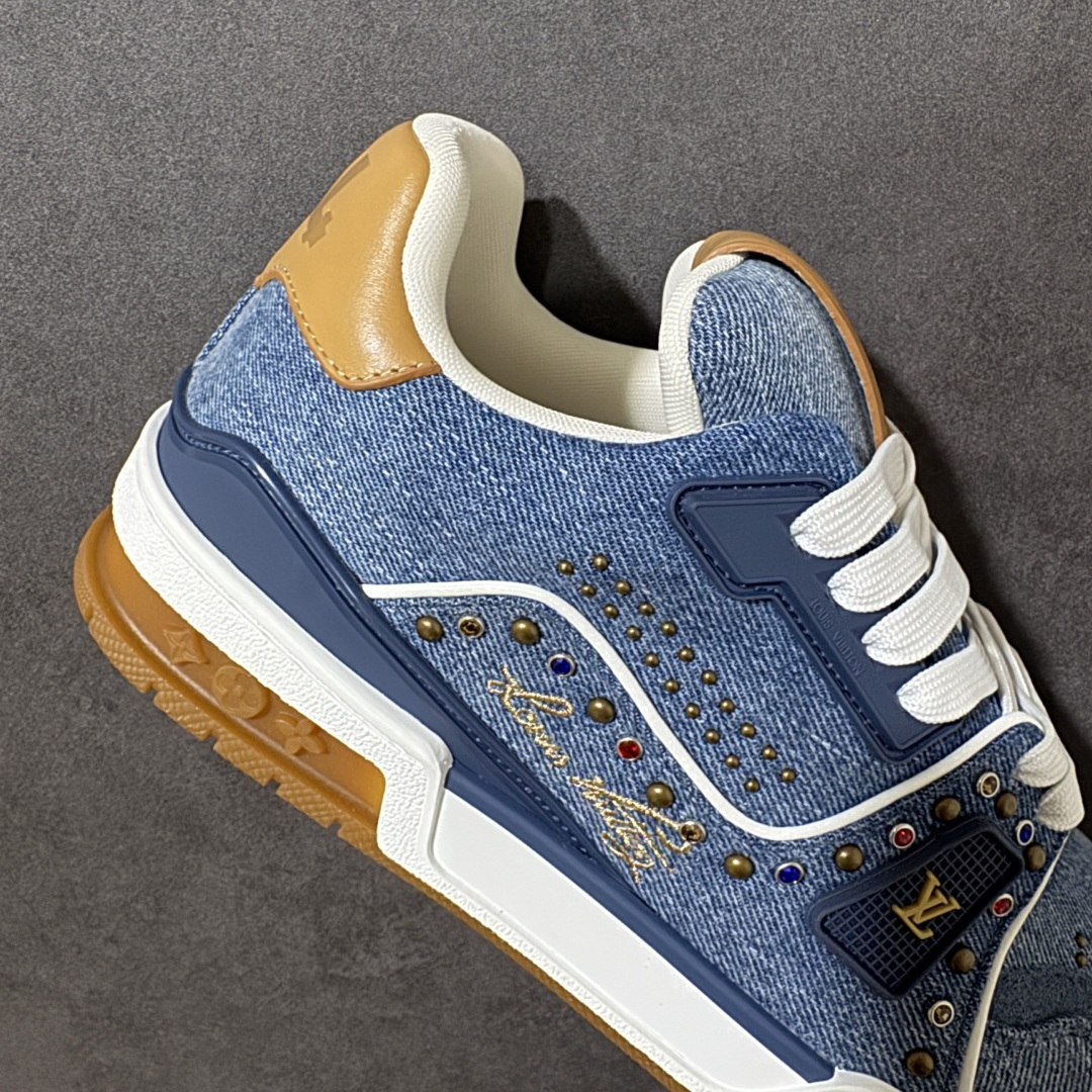 图片[7]-【纯原礼盒版】LV Trainer 2026路易威登走秀最新款 原版1：1开发复刻 做工精细 鞋面由意大利进口小牛皮拼接，侧边饰有品牌LOGO标志，进口网布垫脚➕透气网布内里，脚感超舒适 原厂特供原版TPU组合大底 套包工艺 尺码：35 36 37 38 39 40 41 42 43 44 45 46-选品中心
