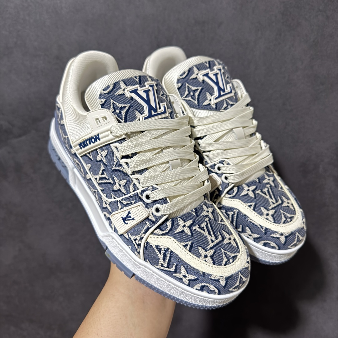 图片[9]-【纯原礼盒版】LV Trainer 2026路易威登走秀最新款 原版1：1开发复刻 做工精细 鞋面由意大利进口小牛皮拼接，侧边饰有品牌LOGO标志，进口网布垫脚➕透气网布内里，脚感超舒适 原厂特供原版TPU组合大底 套包工艺 尺码：35 36 37 38 39 40 41 42 43 44 45 46-选品中心