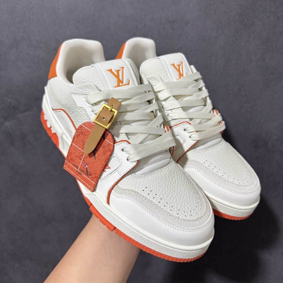 图片[7]-【纯原礼盒版】LV Trainer 2026路易威登走秀最新款 原版1：1开发复刻 做工精细 鞋面由意大利进口小牛皮拼接，侧边饰有品牌LOGO标志，进口网布垫脚➕透气网布内里，脚感超舒适 原厂特供原版TPU组合大底 套包工艺 尺码：35 36 37 38 39 40 41 42 43 44 45 46-选品中心