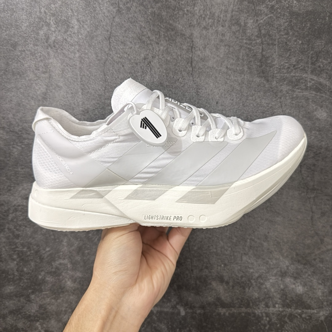 【NO.1纯原】Adidas Adizero Adios Pro 4 M竞训跑步鞋 JR6366 市场独一档品质 区别所有版本 原鞋购入开发数月 原材料 原档案打造 细节版型一比一 独立双层组合底私模.超软弹发泡超临界底 搭配ENERGYRODS 2.0真碳柱，每一步都动力满满 鞋面用的是Lightlock技术，轻透又贴合，就像给脚定制的一样。 中底是全掌Lightstrike Pro泡棉，软弹感超绝 真正一比一还原真实脚感💪🏻 尺码：36 36.5 37 38 38.5 39 40 40.5 41 42 42.5 43 44 44.5 45 46-选品中心