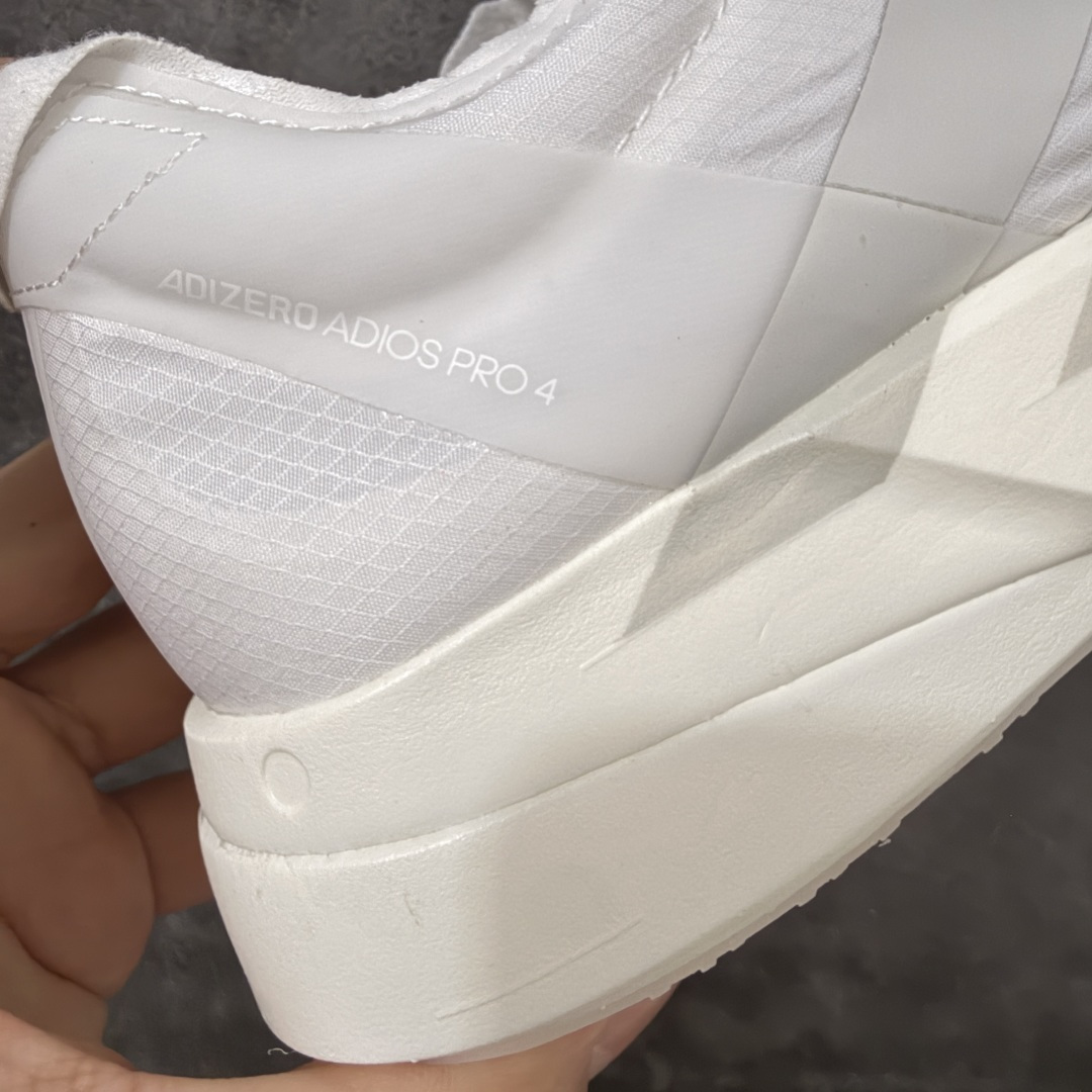 图片[3]-【NO.1纯原】Adidas Adizero Adios Pro 4 M竞训跑步鞋 JR6366 市场独一档品质 区别所有版本 原鞋购入开发数月 原材料 原档案打造 细节版型一比一 独立双层组合底私模.超软弹发泡超临界底 搭配ENERGYRODS 2.0真碳柱，每一步都动力满满 鞋面用的是Lightlock技术，轻透又贴合，就像给脚定制的一样。 中底是全掌Lightstrike Pro泡棉，软弹感超绝 真正一比一还原真实脚感💪🏻 尺码：36 36.5 37 38 38.5 39 40 40.5 41 42 42.5 43 44 44.5 45 46-选品中心