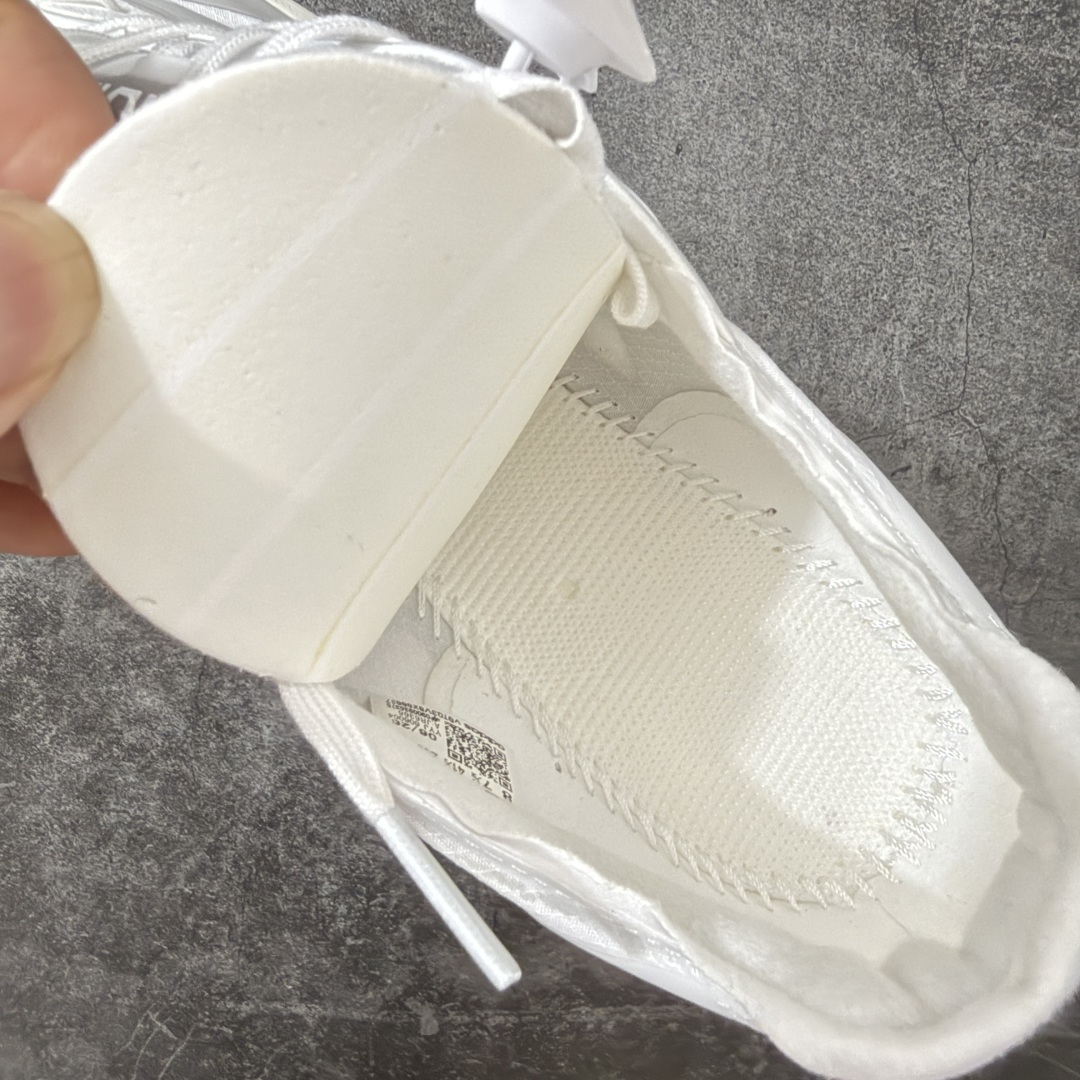 图片[8]-【NO.1纯原】Adidas Adizero Adios Pro 4 M竞训跑步鞋 JR6366 市场独一档品质 区别所有版本 原鞋购入开发数月 原材料 原档案打造 细节版型一比一 独立双层组合底私模.超软弹发泡超临界底 搭配ENERGYRODS 2.0真碳柱，每一步都动力满满 鞋面用的是Lightlock技术，轻透又贴合，就像给脚定制的一样。 中底是全掌Lightstrike Pro泡棉，软弹感超绝 真正一比一还原真实脚感💪🏻 尺码：36 36.5 37 38 38.5 39 40 40.5 41 42 42.5 43 44 44.5 45 46-选品中心