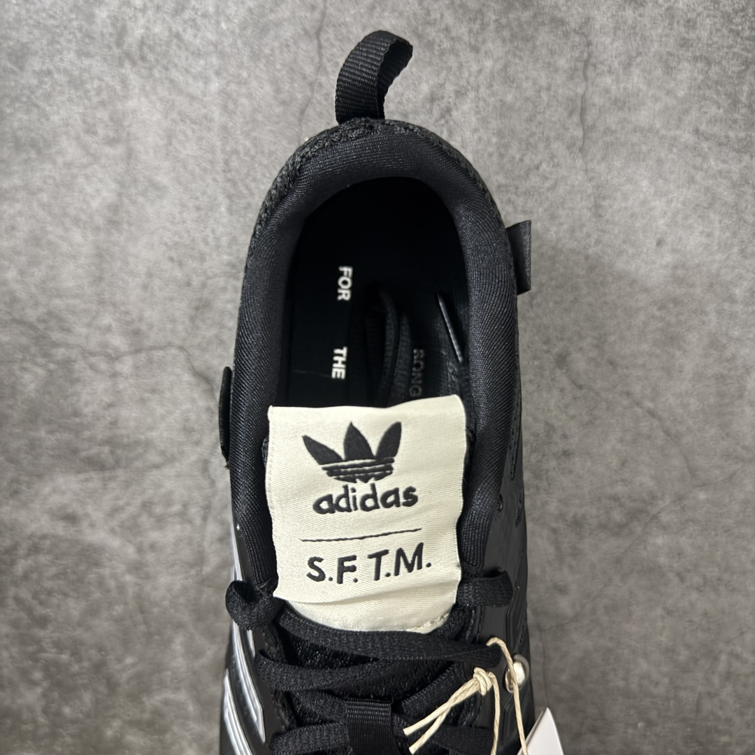 图片[8]-【CS纯原】原装级别 SONG FOR THE MUTE x AD 阿迪 Adizero PR SFTM-006 联名款低帮休闲鞋 HP3525 1.原鞋原楦头打造完美版型 2.原盒开发 同正品一致立体钢印 区别市面普通印刷 3.鞋垫贴合欧索莱材质 鞋垫面高频立体印刷 鞋垫底同正品一致过胶纹路 4.鞋口材质色系纹路亮度均同正品一致 5.鞋面后套高剥太空革透心灰底，同原鞋一致，区别市面黑底材质。独家原鞋操作，太空革贴合胶膜，使其在前后帮成型的过程中，与鞋面完全贴合，后跟定型完美，区别市面太空革和鞋面直接缝合 6.鞋面网布纹路，网孔，克重，颜色等均按原鞋同步开发，区别市面不正确网孔纹路，不正确颜色 7.市面唯一跟原鞋同步，采用前帮+后帮成型工艺，真正把中底板和鞋面完全贴合，使鞋面和鞋底牢固贴合，不易开胶脱底。区别市面拉帮中底或在拉帮中底上面再简单覆盖中底板，以假充正 8.独家私模 鞋底同原鞋一致，采用MD和RB组合而成。SFTM-006 这款联名跑步鞋，属于薄底跑步鞋，所以MD需要一定的硬度支撑穿着者，才能保证运动的时候脚感舒适。区别市面一体描漆大底，以及把MD打软的错误操作 9.市面唯一跟原鞋同步，采用前帮+后帮成型工艺，真正把中底板和鞋面完全贴合，使鞋面和鞋底牢固贴合，不易开胶脱底。区别市面拉帮中底或在拉帮中底上面再简单覆盖中底板，以假充正 尺码：36 36.5 37 38 38.5 39 40 40.5 41 42 42.5 43 44 44.5 45-选品中心