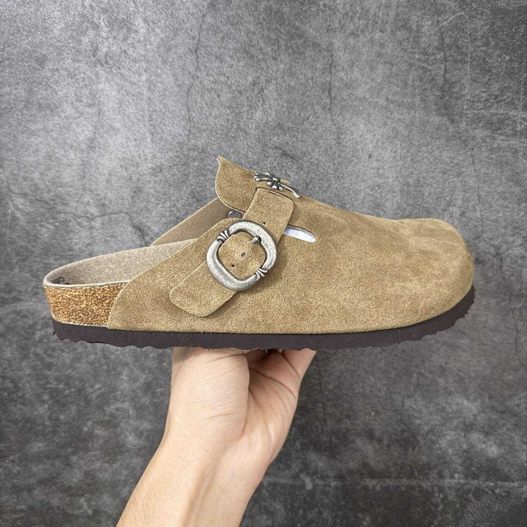 【莞产G版】Chrome Heart x Birkenstock 博肯/勃肯 Boston 克罗心限定联名配色 低帮半拖 正确翘头版型 中底搭载缓震软木橡胶 外置EVA轻量片装外底 定制五金配件 尺码:35 36 37 38 39 40 41 42 43 44 45 正常尺码-选品中心