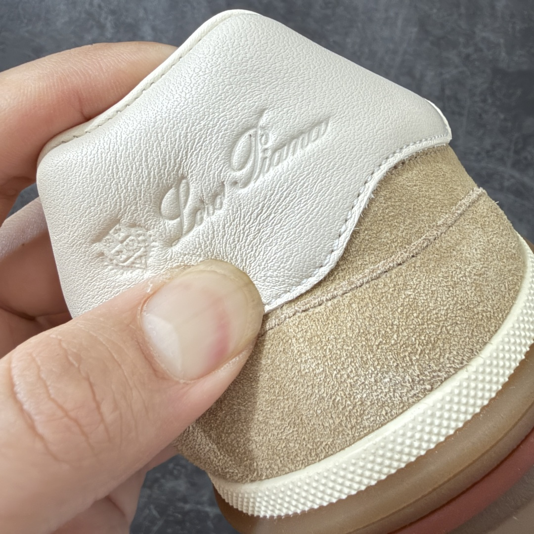 图片[3]-【佛山超A版】Loro Piana LP Tennis Walk Low 生活系列低帮复古百搭德训风休闲运动板鞋 意大利顶级奢侈品牌·诺悠翩雅 这款新款绒面革网球鞋采用超低帮设计 适合全年穿着 并具有防水性能 包边鞋底营造轻松迷人的色彩组合 将功能性与低调个性风格和谐融合 打造都市着装的理想鞋履选择 鞋跟处饰以Kummel色嵌片 柔软小牛皮鞋舌 压印LP徽标 棉质鞋带材质 鞋面：牛剖层绒面革 鞋底：橡胶 衬里：牛皮革 尺码：35 36 37 38 39 40 41 42 43 44 45-选品中心