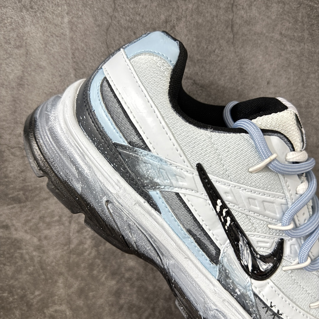 图片[7]-【手绘定制版】NIKE INITIATOR 创始者系列复古休闲运动舒适跑鞋 此款为人工手绘定制图案 原版基于Nike Initiator修改款 加以创意定制 完美品质做工 个性十足 原厂原档案数据开发 原盒包装 舒适有型适合日常穿着 该鞋款延续千禧年经典设计搭载泡绵中底厚实而轻盈 匠心细节巧搭立体耐克勾标志焕新演绎复古跑鞋 货号：394055-001 尺码：36-45带半码-选品中心