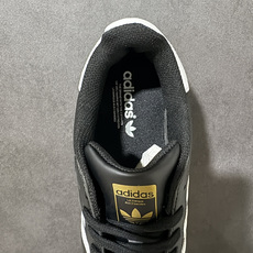 Adidas Originals Superstar 贝壳头经典板鞋 OG顶级纯原 吊打任何版本 完美充正 得物抖音微店 Adidas Originals Superstar 贝壳头经典板鞋 OG顶级纯原 吊打任何版本 完美充正 得物抖音微店