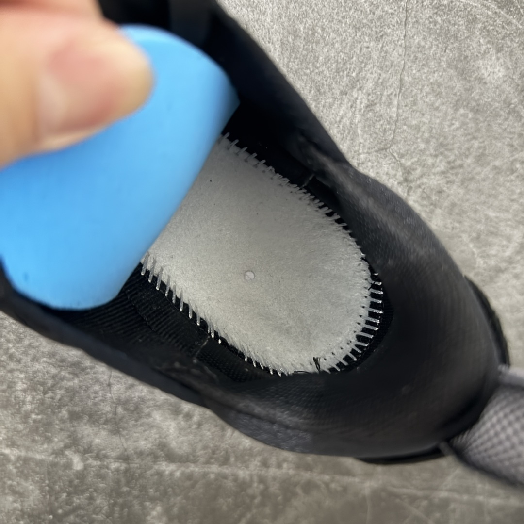 大厂出品 Nike Air Max 270 Premium 半掌气垫休闲跑鞋 型号:IO9883-002 尺码：36 3