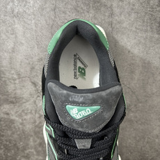 New Balance NB9060 联名款 复古休闲运动慢跑鞋 UQ 全套原楦原纸板原厂数据开发 进口三明治网面 原装 New Balance NB9060 联名款 复古休闲运动慢跑鞋 UQ 全套原楦原纸板原厂数据开发 进口三明治网面 原装