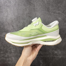 迪桑特DESCENTE RUNNING系列 D/F 4.0WIRE 舒适缓震 BOA系带透气支撑回弹跑鞋 迪桑特自主研发 迪桑特DESCENTE RUNNING系列 D/F 4.0WIRE 舒适缓震 BOA系带透气支撑回弹跑鞋 迪桑特自主研发