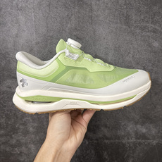 迪桑特DESCENTE RUNNING系列 D/F 4.0WIRE 舒适缓震 BOA系带透气支撑回弹跑鞋 迪桑特自主研发 迪桑特DESCENTE RUNNING系列 D/F 4.0WIRE 舒适缓震 BOA系带透气支撑回弹跑鞋 迪桑特自主研发
