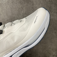 迪桑特DESCENTE RUNNING系列 D/F 4.0WIRE 舒适缓震 BOA系带透气支撑回弹跑鞋 迪桑特自主研发 迪桑特DESCENTE RUNNING系列 D/F 4.0WIRE 舒适缓震 BOA系带透气支撑回弹跑鞋 迪桑特自主研发