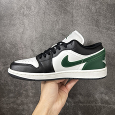 Air Jordan Low AJ1 乔1黑白绿色 低帮文化休闲运动板鞋 -047 市面中低帮最具代表性版本没有之一 口 Air Jordan Low AJ1 乔1黑白绿色 低帮文化休闲运动板鞋 -047 市面中低帮最具代表性版本没有之一 口