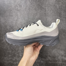 可隆KOLON SPORT MA APPROACH VENTI 户外V底止滑 防滑徒步鞋 专为技术地形的接近路段设计的过 可隆KOLON SPORT MA APPROACH VENTI 户外V底止滑 防滑徒步鞋 专为技术地形的接近路段设计的过